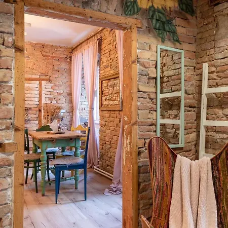 At The Folklore Apartamento Bratislava